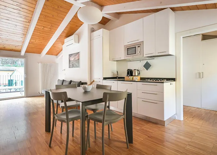 Ca' Del Monica マナローラ