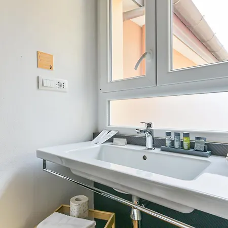 Ca' Del Monica 4*