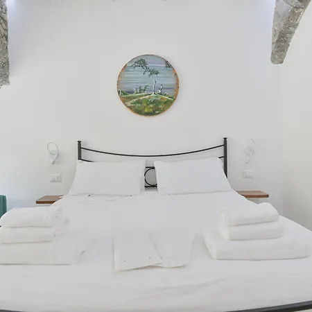 Ca' Del Monica 4* مانارولا