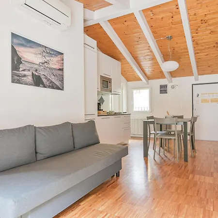 Ca' Del Monica Πανσιόν 3*